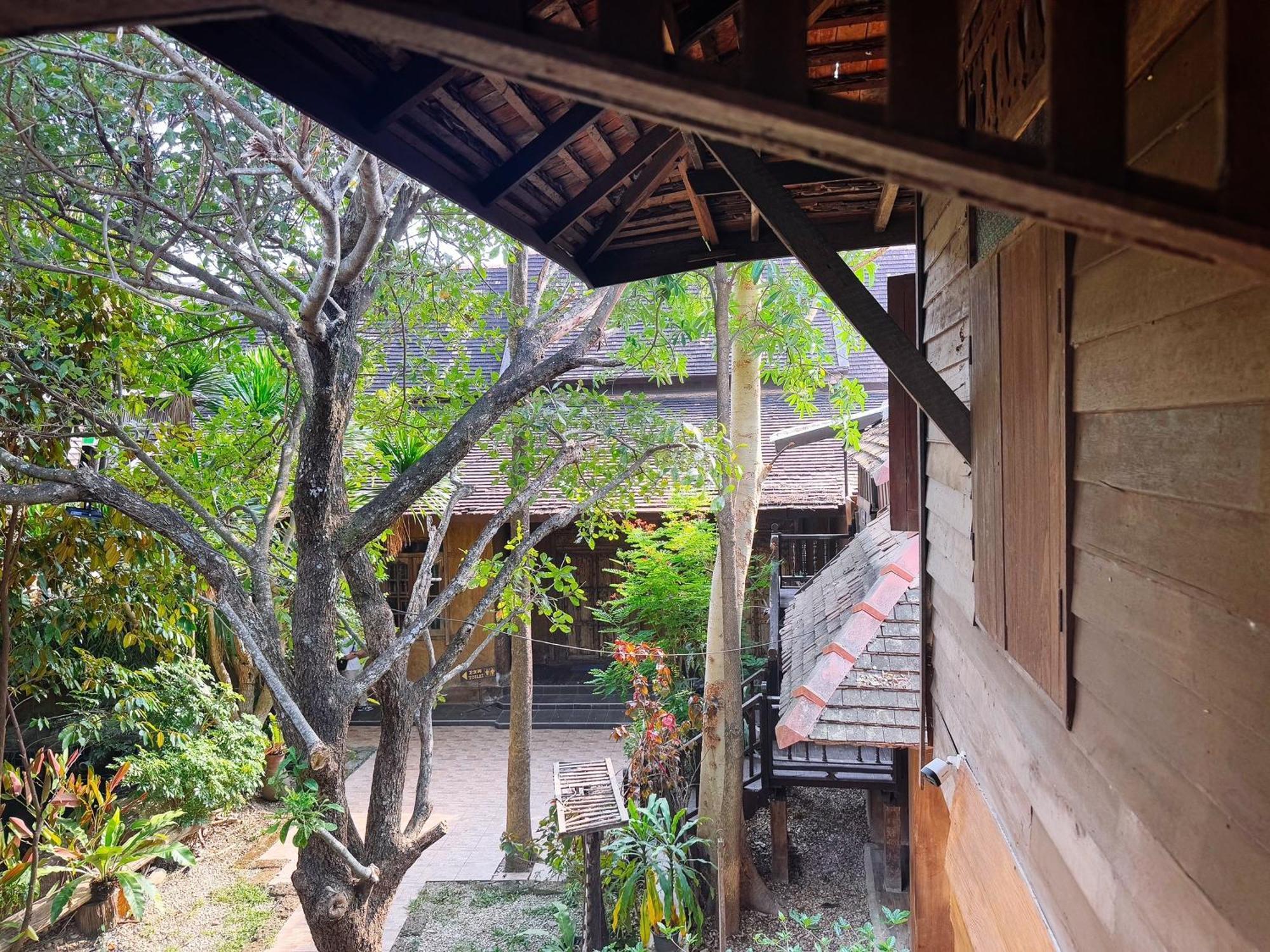 Ferienwohnung Monfai Culture House Chiang Mai Exterior foto
